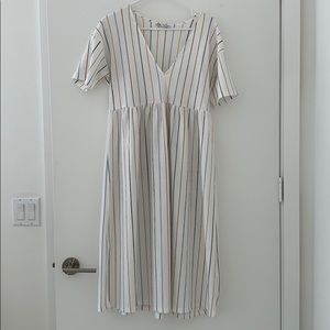 Short Sleeve Midi Dress